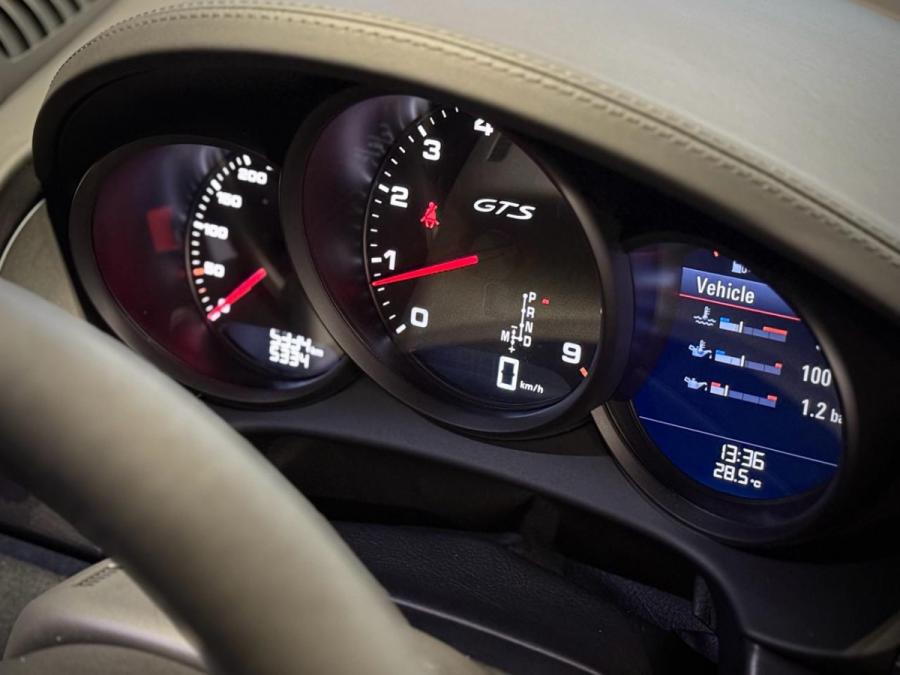 718 CAYMAN GTS 4.0 - Image 10